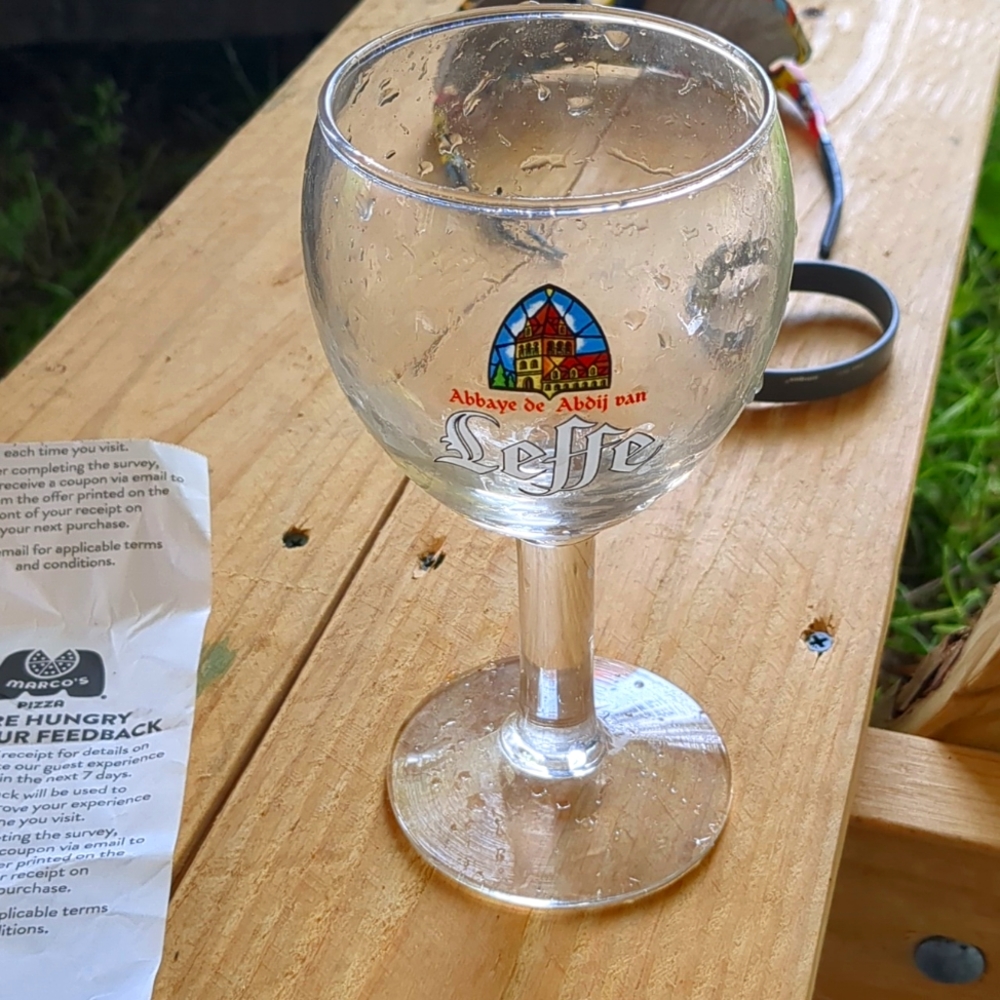 Wine and Cerveza glass. Suitable For Non-alcoholic Beverages.
